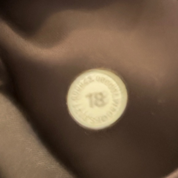 Lululemon Invigorate High-Rise Tight 25", size 18, WORN ONCE! - Picture 13 of 13